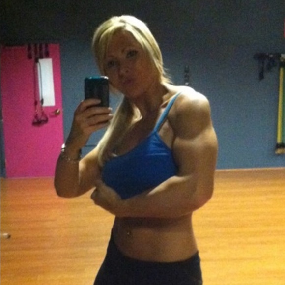 Meet your Posher, Ambassador Shay! ๐โ
๐ช๐ผ๐๐ - Picture 2 of 3